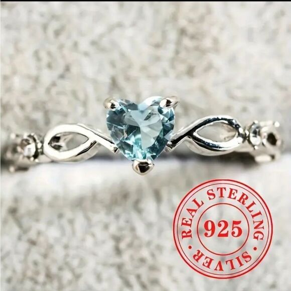 Blue Heart S925 Silver Ring - Picture 3 of 12